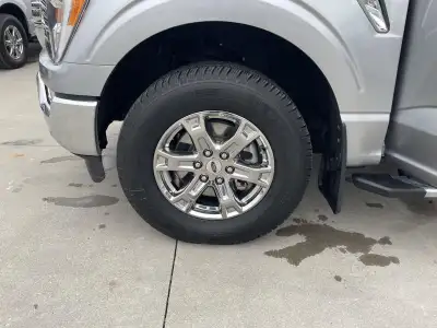 Pre-Owned 2021 Ford F-150 XL 4WD SuperCrew 5.5' Box Crew Cab Truck for sale in St. Joseph MO