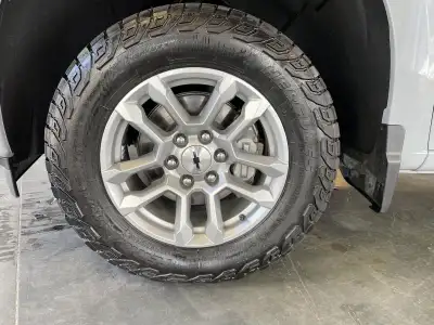 Pre-Owned 2024 Chevrolet Silverado 1500 for sale in St. Joseph MO