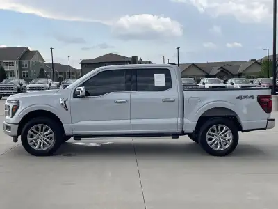 Pre-Owned 2025 Ford F-150 Lariat Crew Cab Truck for sale in St. Joseph MO