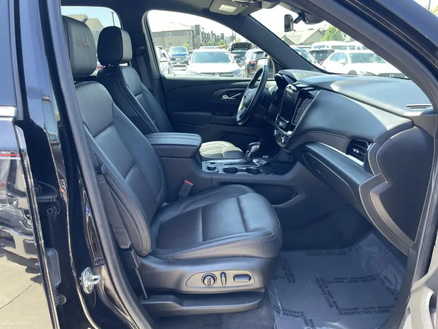 Pre-Owned 2023 Chevrolet Traverse for sale in St. Joseph MO