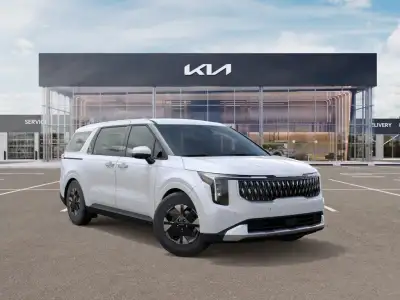 New 2026 Kia Carnival Hybrid LXS Minivan for sale in Grand Island NE