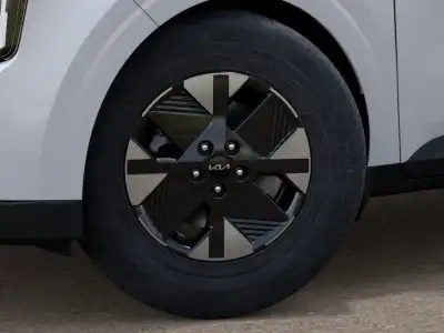 New 2026 Kia Carnival Hybrid LXS Minivan for sale in Grand Island NE