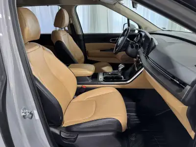 Pre-Owned 2024 Kia Carnival for sale in Grand Island NE