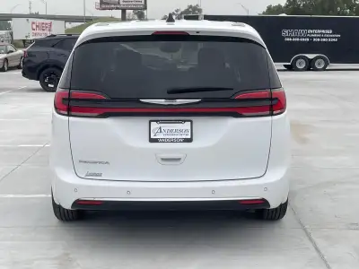 Pre-Owned 2024 Chrysler Pacifica for sale in Grand Island NE