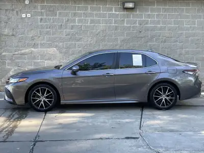 Pre-Owned 2021 Toyota Camry SE Sedan for sale in Lincoln NE